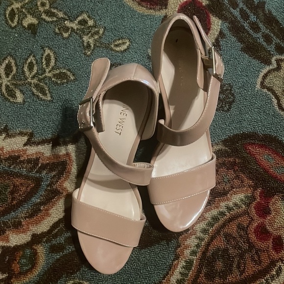 Nine West wedge heels size 9 - Picture 6 of 7